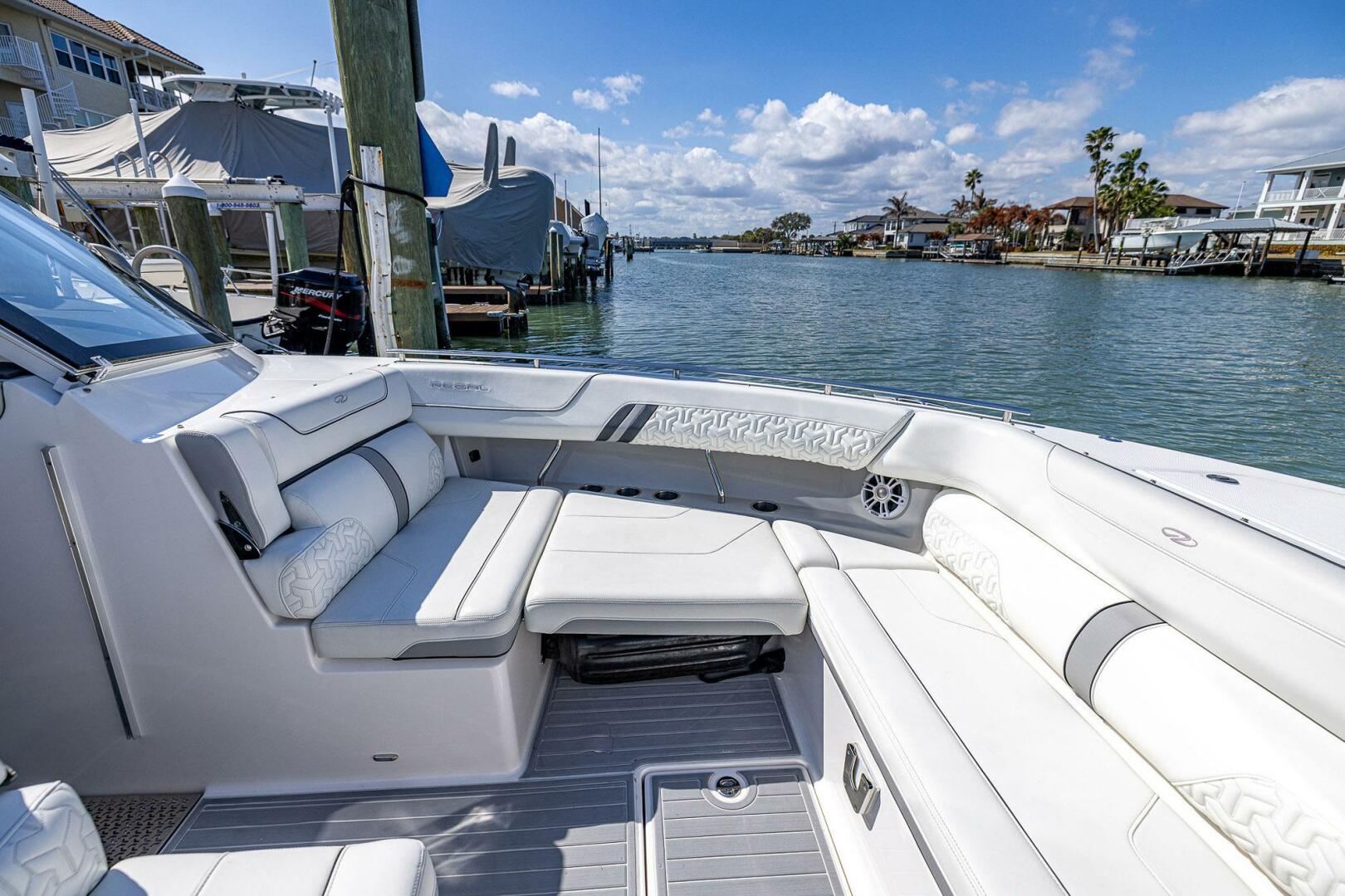 Regal-LX 36 2022-Absolutely Knot New Smyrna Beach-Florida-United States-5941308 | Thumbnail