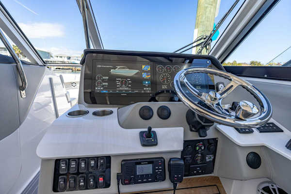 Regal-LX 36 2022-Absolutely Knot New Smyrna Beach-Florida-United States-5941326