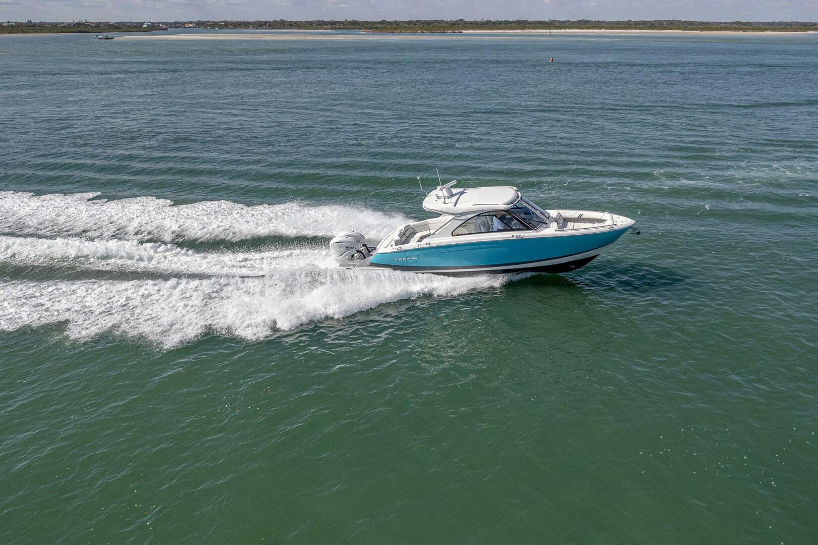 Regal-LX 36 2022-Absolutely Knot New Smyrna Beach-Florida-United States-5941378 | Thumbnail