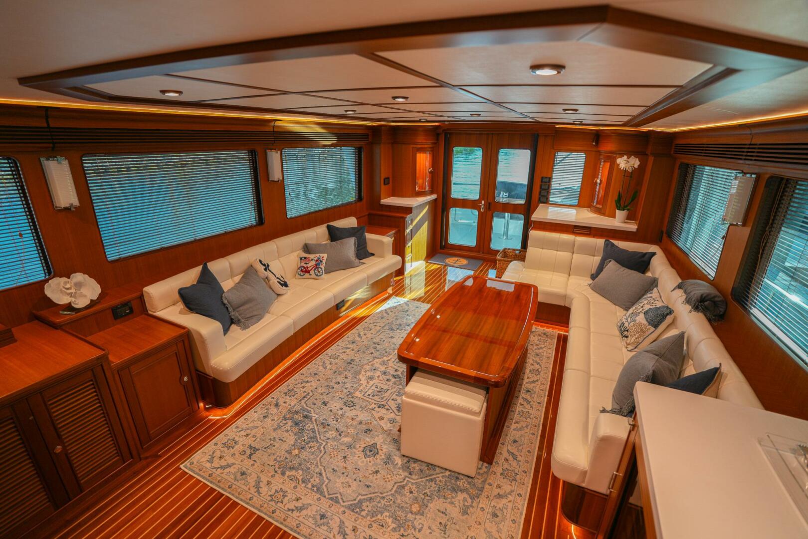 Marlow-Explorer 70E-CB 2025-ENTERPRISE Clearwater-Florida-United States-Salon Facing Starboard Aft-5944236 | Thumbnail