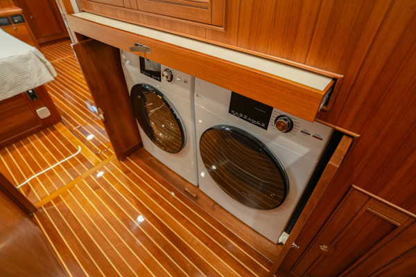 Marlow-Explorer 70E-CB 2025-ENTERPRISE Clearwater-Florida-United States-Washer and Dryer-5944250