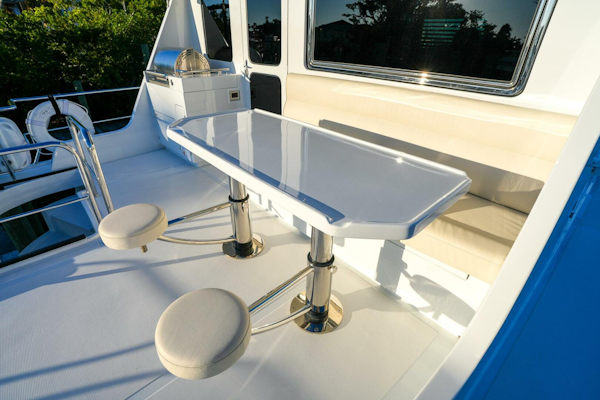 Marlow-Explorer 70E-CB 2025-ENTERPRISE Clearwater-Florida-United States-Upper Aft Deck Outdoor Dinette-5944273