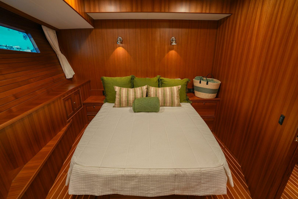 Marlow-Explorer 70E-CB 2025-ENTERPRISE Clearwater-Florida-United States-Starboard Guest Stateroom Facing Aft-5944254