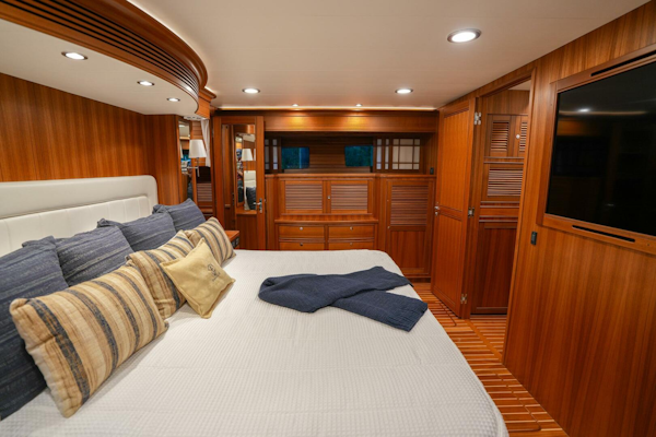 Marlow-Explorer 70E-CB 2025-ENTERPRISE Clearwater-Florida-United States-Master Stateroom Facing Port-5944259