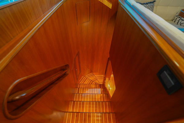 Marlow-Explorer 70E-CB 2025-ENTERPRISE Clearwater-Florida-United States-Companionway Stairs to Staterooms-5944248