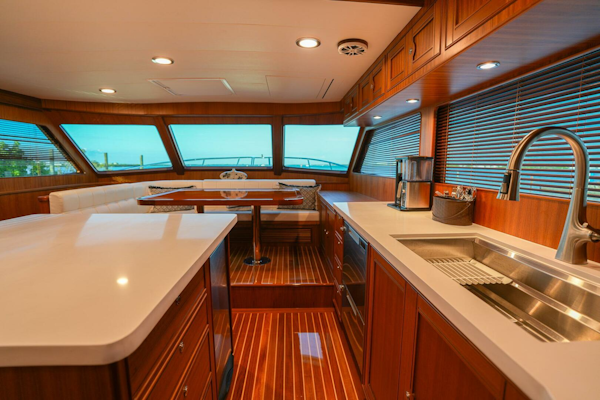 Marlow-Explorer 70E-CB 2025-ENTERPRISE Clearwater-Florida-United States-Galley Facing Forward-5944240