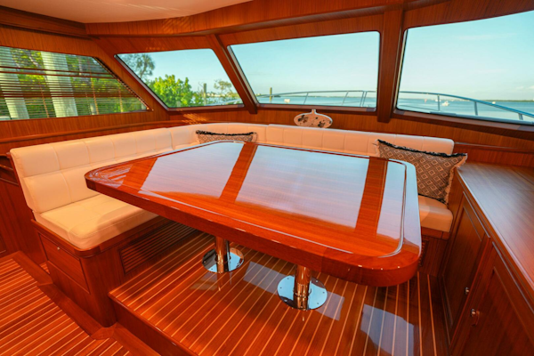 Marlow-Explorer 70E-CB 2025-ENTERPRISE Clearwater-Florida-United States-Forward Dinette-5944246