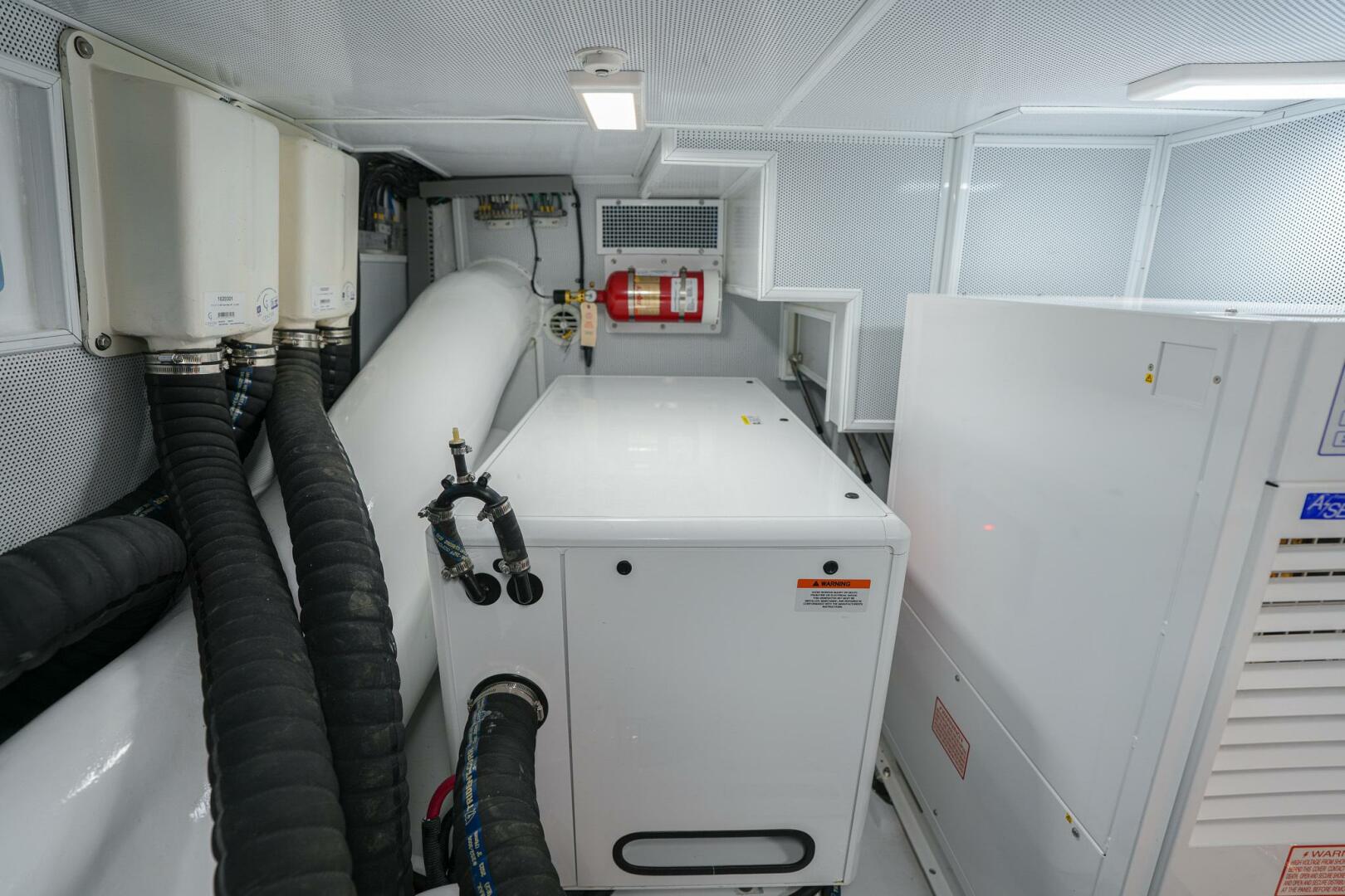Marlow-Explorer 70E-CB 2025-ENTERPRISE Clearwater-Florida-United States-Generator Room Facing Forward-5944285 | Thumbnail