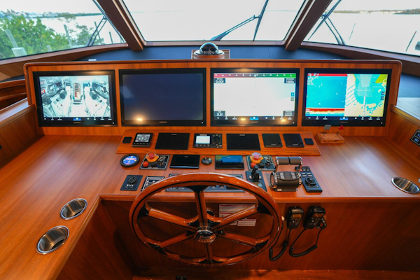 Marlow-Explorer 70E-CB 2025-ENTERPRISE Clearwater-Florida-United States-Command Bridge Helm-5944265