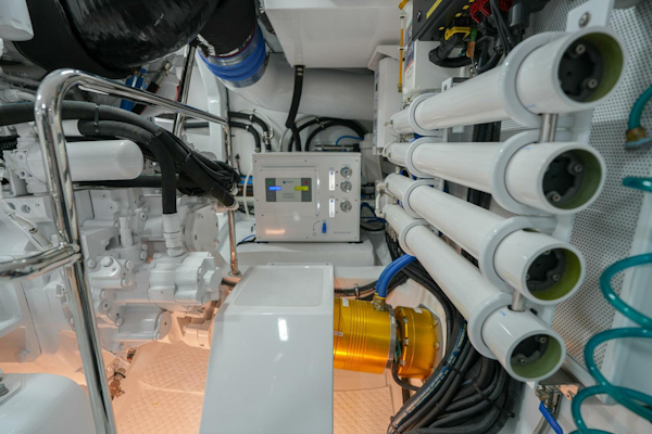 Marlow-Explorer 70E-CB 2025-ENTERPRISE Clearwater-Florida-United States-Engine Room Facing Starboard-5944290