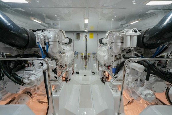 Marlow-Explorer 70E-CB 2025-ENTERPRISE Clearwater-Florida-United States Engine Room Facing Forward-5944288