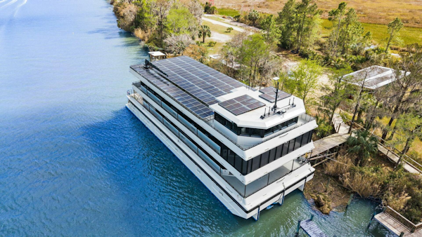 Breaux Brothers-120 GLV 2025-Shine Down Apalachicola-Florida-United States-5990270