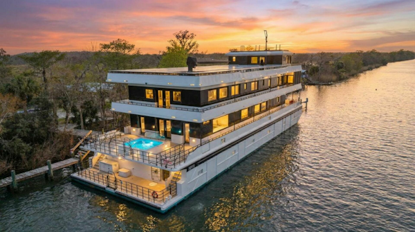 Breaux Brothers-120 GLV 2025-Shine Down Apalachicola-Florida-United States-5990523