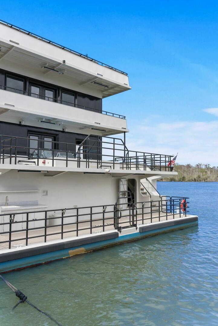 Breaux Brothers-120 GLV 2025-Shine Down Apalachicola-Florida-United States-5990482 | Thumbnail