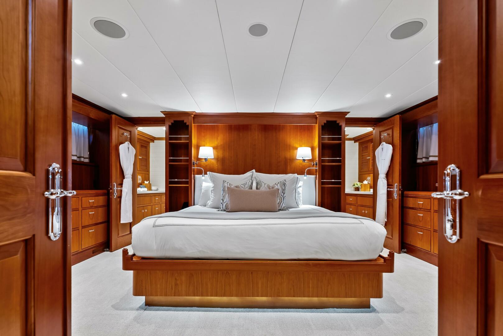 Burger-Raised Pilothouse 1998-SILVER SEAS Fort Lauderdale-Florida-United States-5994737 | Thumbnail