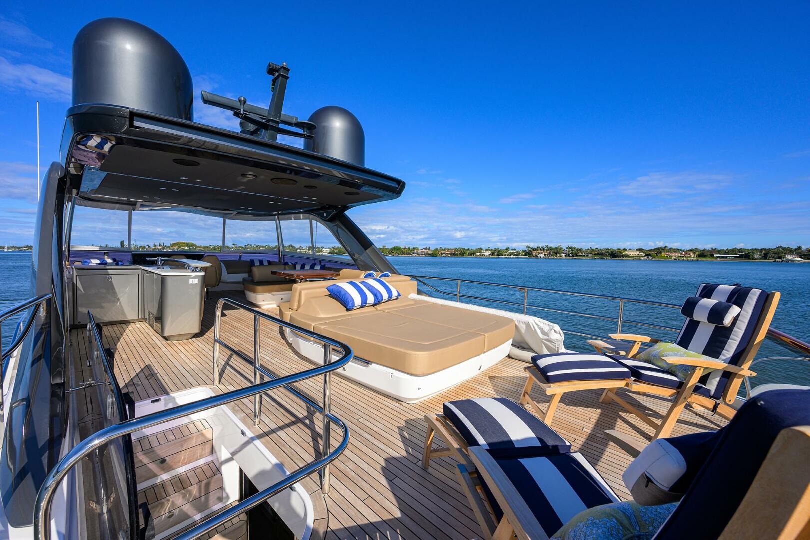 Princess-Y78 2021-Janie II West Palm Beach-Florida-United States-Princess Y78  Janie II  Bridge Deck-5956516 | Thumbnail