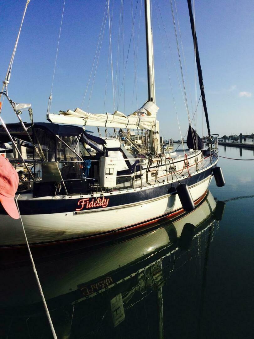 Valiant-42 CE 2010-Fidelity Gloucester Point-Virginia-United States-Starboard side-5960410 | Thumbnail