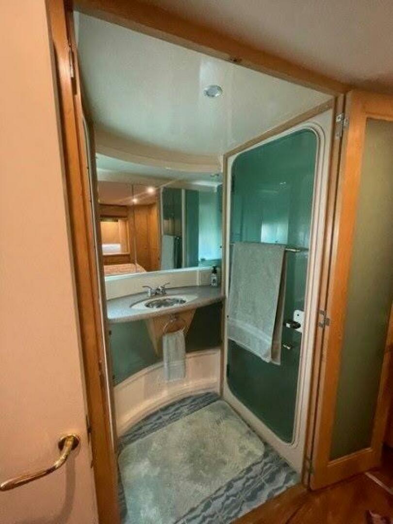 Carver-455 Aft Cabin 1996-Knot Sure Slidell-Louisiana-United States-Carver 455 Aft Cabin  Master head-5960545 | Thumbnail
