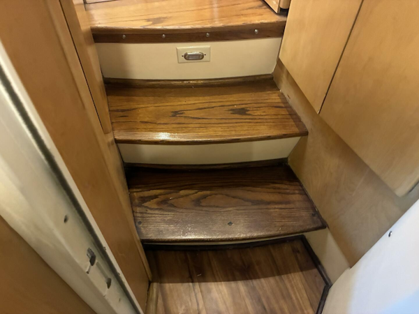 Carver-455 Aft Cabin 1996-Knot Sure Slidell-Louisiana-United States-Carver 455 Aft Cabin  Companion way steps-5961610