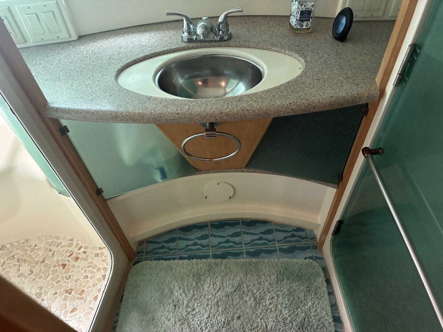 Carver-455 Aft Cabin 1996-Knot Sure Slidell-Louisiana-United States-Carver 455 Aft Cabin  Master head-5961608 | Thumbnail