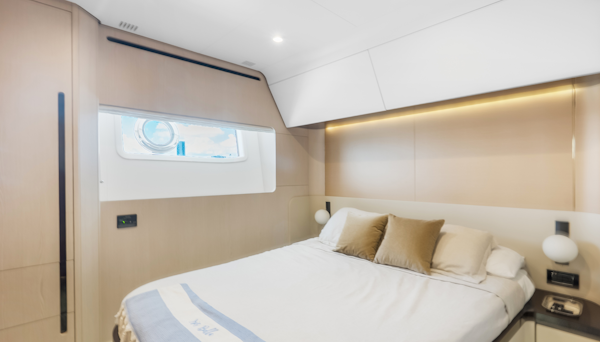 Azimut-78 FLY 2025 -Pompano Beach-Florida-United States-5963050