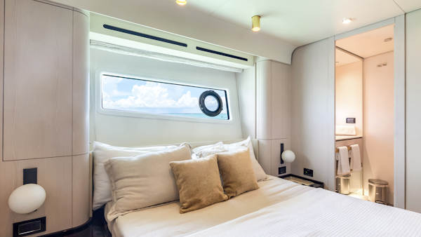 Azimut-78 FLY 2025 -Pompano Beach-Florida-United States-5963060
