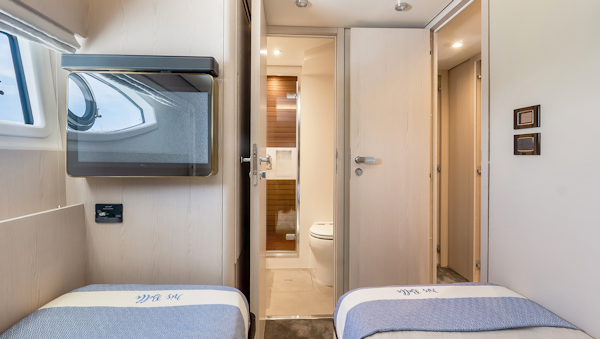 Azimut-78 FLY 2025 -Pompano Beach-Florida-United States-5963053