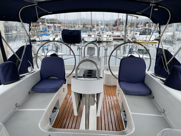 Catalina-470 2005-Hale Moana Monterey-California-United States-5967622