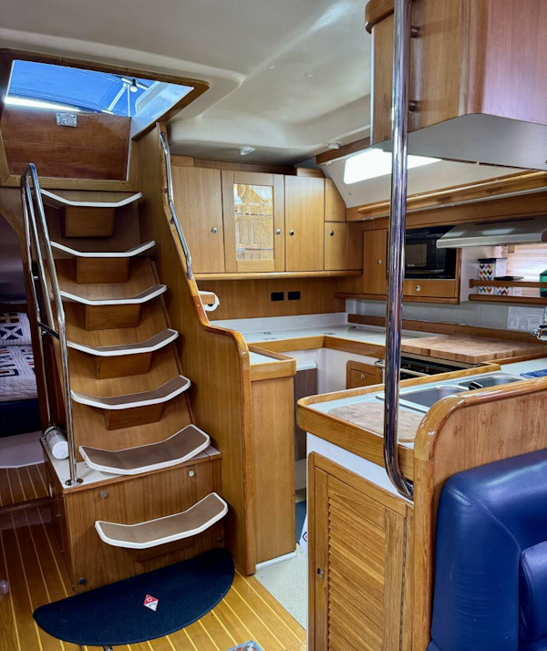 Catalina-470 2005-Hale Moana Monterey-California-United States-5967650