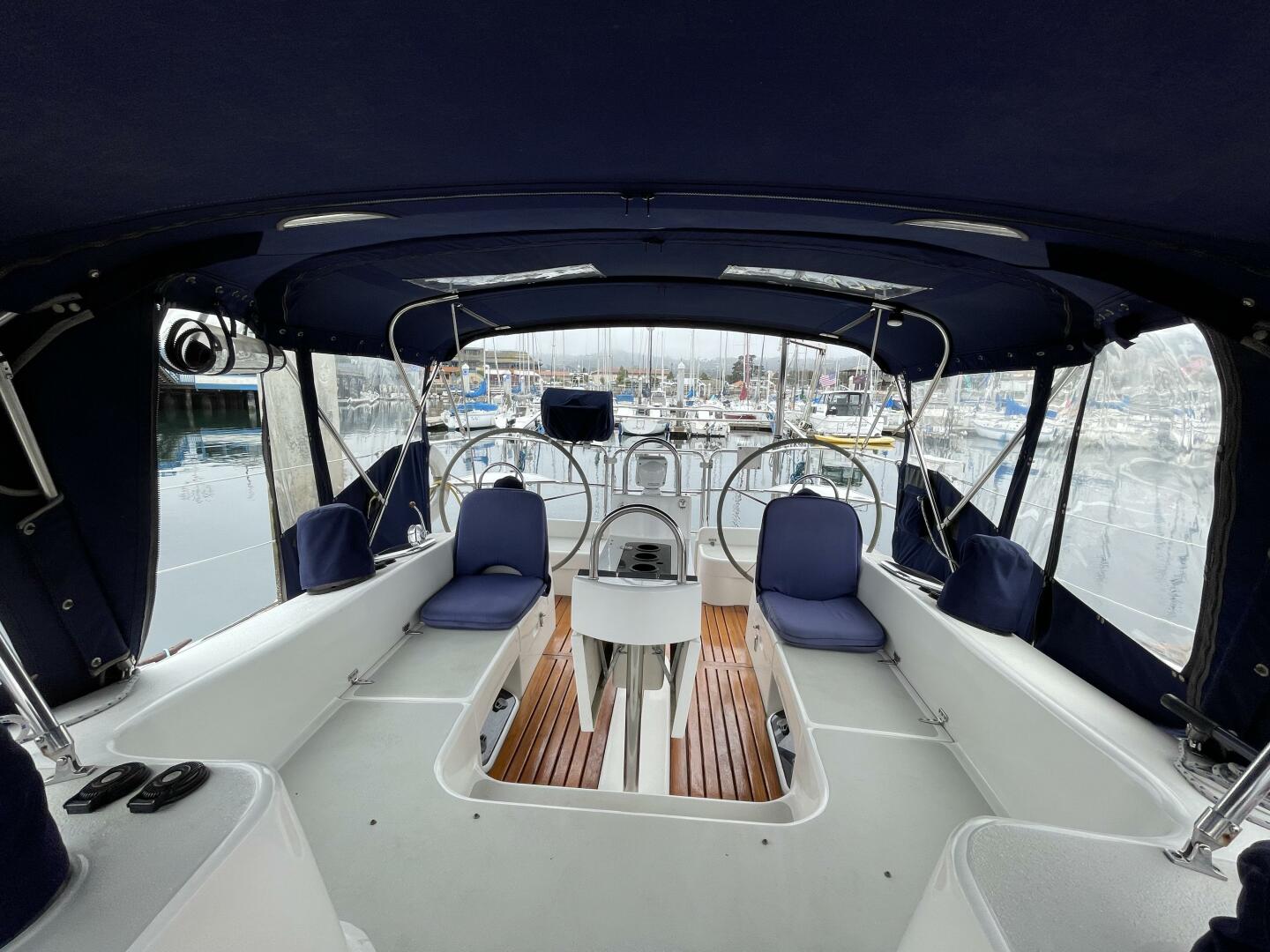 Catalina-470 2005-Hale Moana Monterey-California-United States-5967623 | Thumbnail