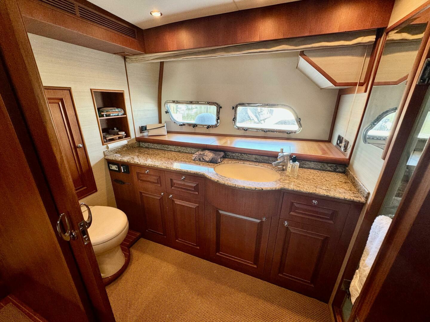 Grand Banks-Aleutian 53RP 2012-TOORA LOORA  BOSTON-Massachusetts-United States-Owners Head-5997330 | Thumbnail