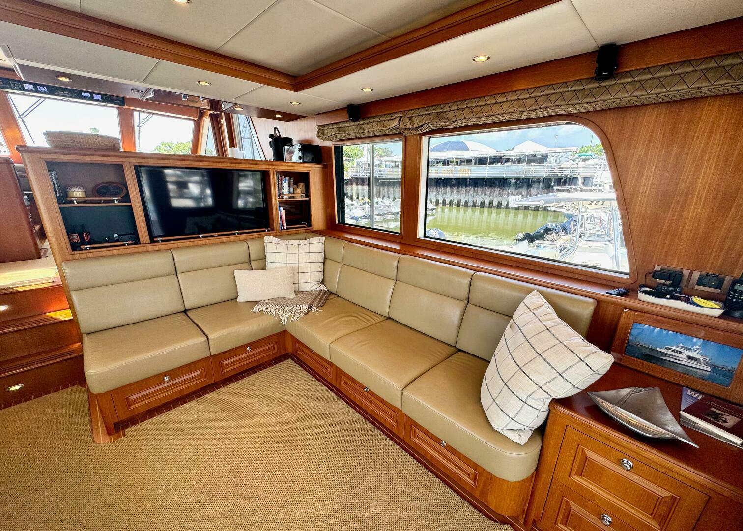 Grand Banks-Aleutian 53RP 2012-TOORA LOORA  BOSTON-Massachusetts-United States-Salon-5997323 | Thumbnail