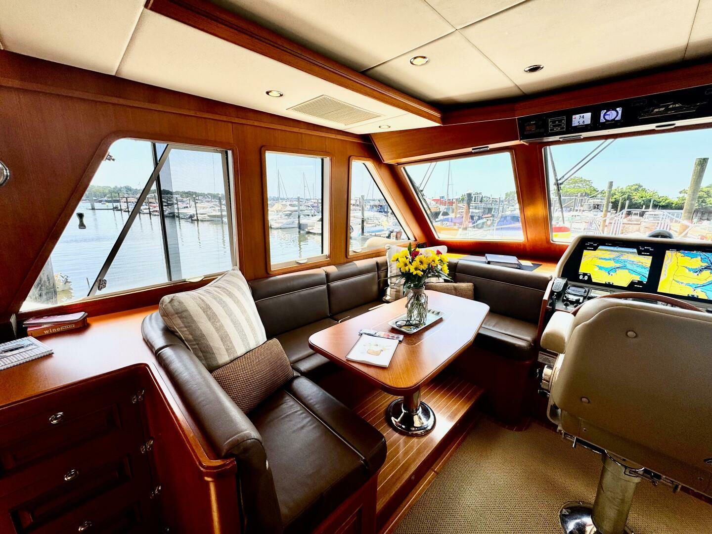 Grand Banks-Aleutian 53RP 2012-TOORA LOORA  BOSTON-Massachusetts-United States-Dinette-5997326 | Thumbnail