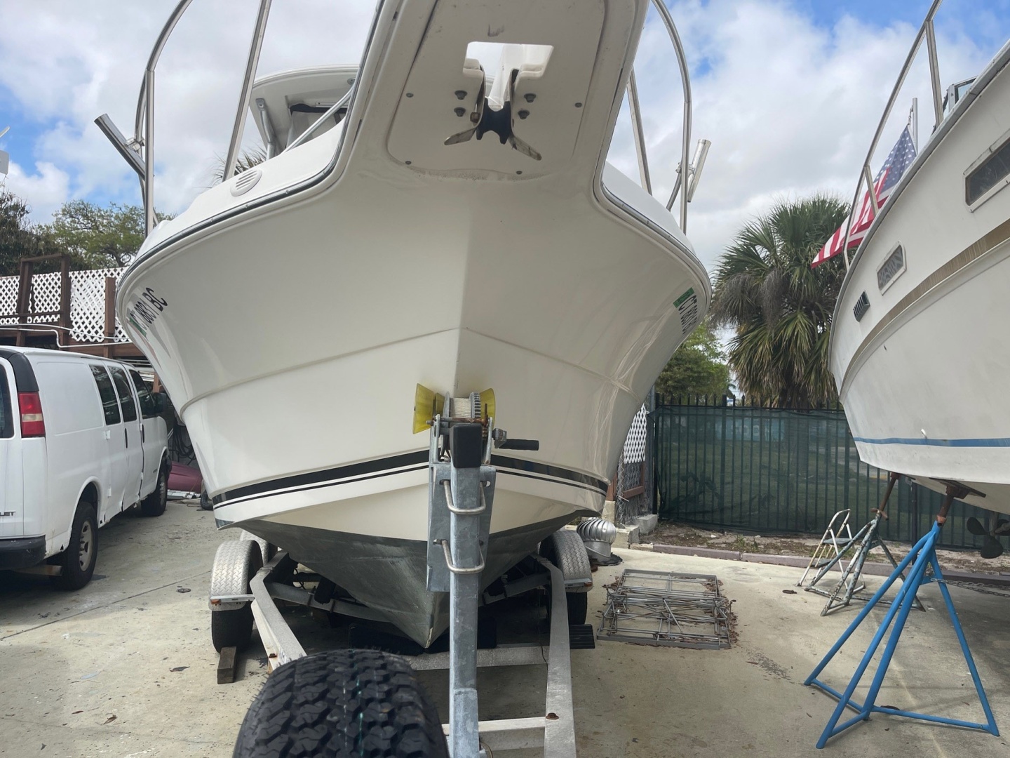 Robalo-R235 Walkaround 2005 -Palatka-Florida-United States-6043049 | Thumbnail