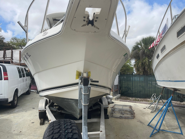 Robalo-R235 Walkaround 2005 -Palatka-Florida-United States-6043049