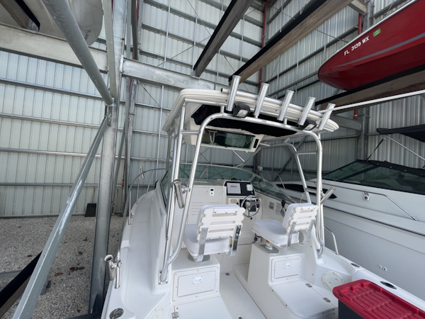 Robalo-R235 Walkaround 2005 -Palatka-Florida-United States-6043075