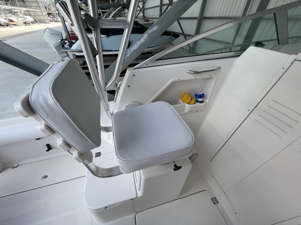 Robalo-R235 Walkaround 2005 -Palatka-Florida-United States-6043076
