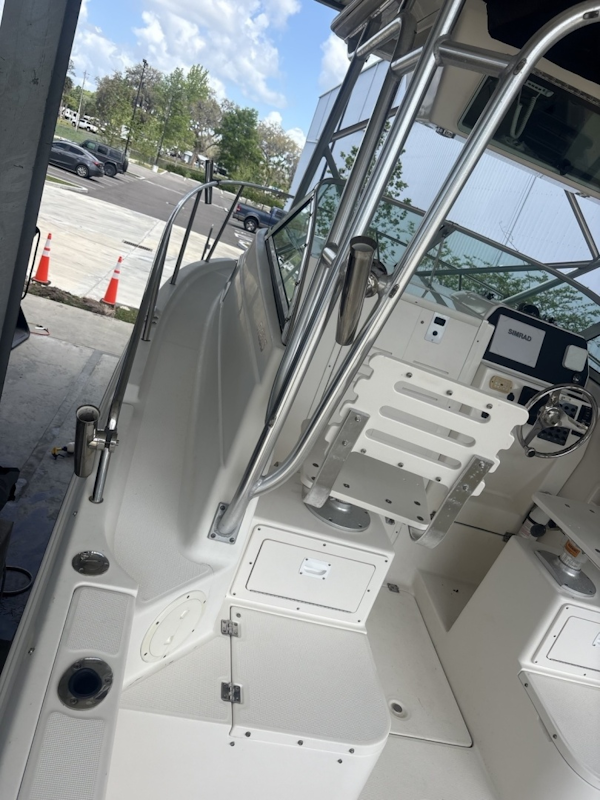 Robalo-R235 Walkaround 2005 -Palatka-Florida-United States-6043061