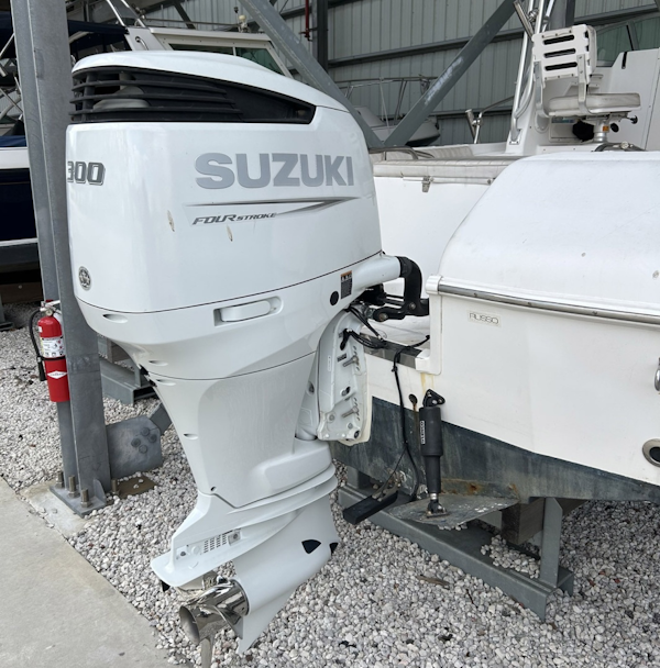Robalo-R235 Walkaround 2005 -Palatka-Florida-United States-6043066