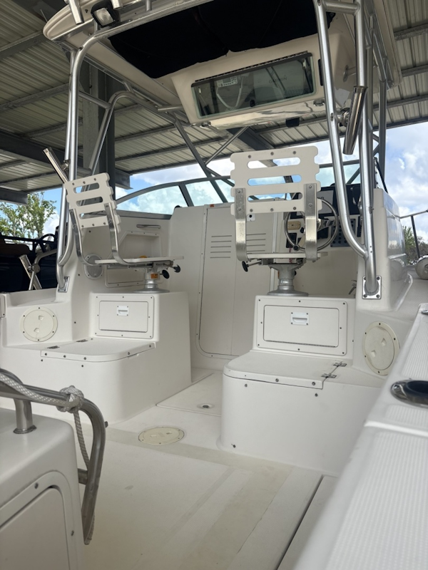 Robalo-R235 Walkaround 2005 -Palatka-Florida-United States-6043059