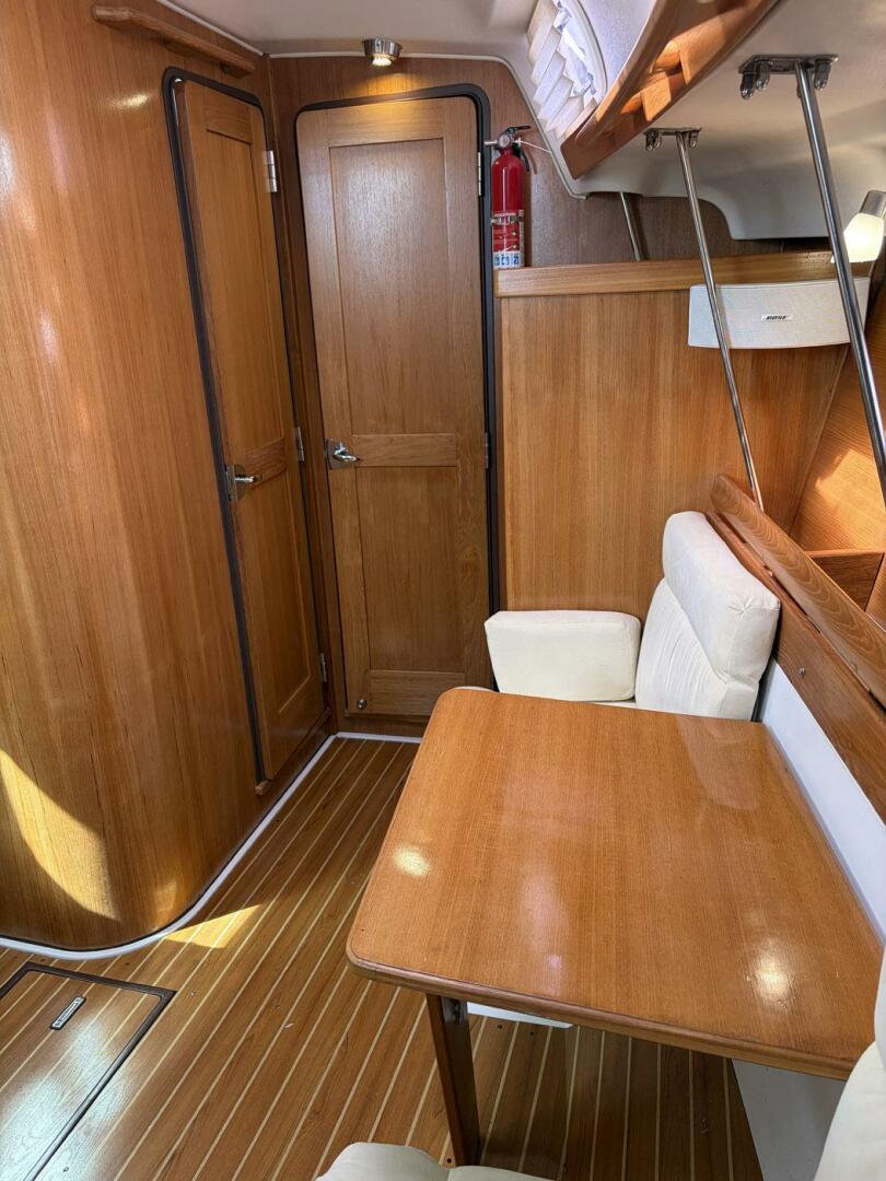 Catalina-350 2004-GUINEVERE Indiantown-Florida-United States-5970875 | Thumbnail