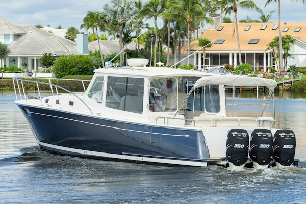 MJM-43z 2019-Scout North Palm Beach-Florida-United States-MJM 43 Scout  Exterior Profile-5978616