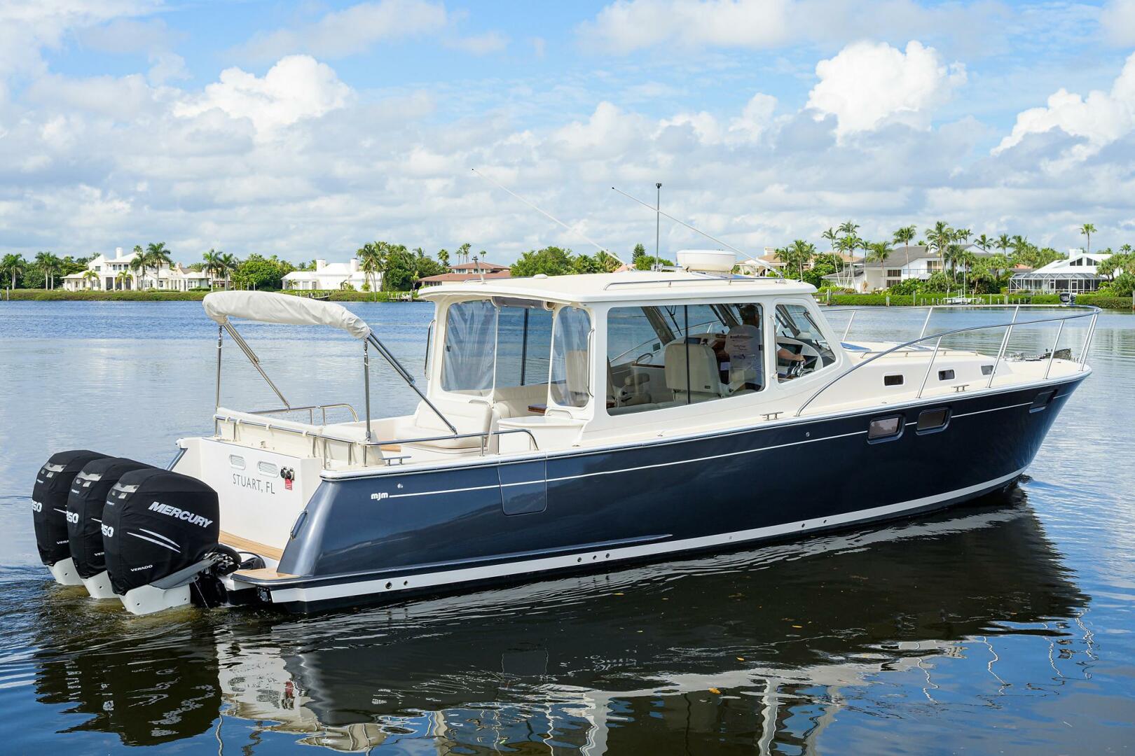 MJM-43z 2019-Scout North Palm Beach-Florida-United States-MJM 43 Scout  Exterior Profile-5978617 | Thumbnail
