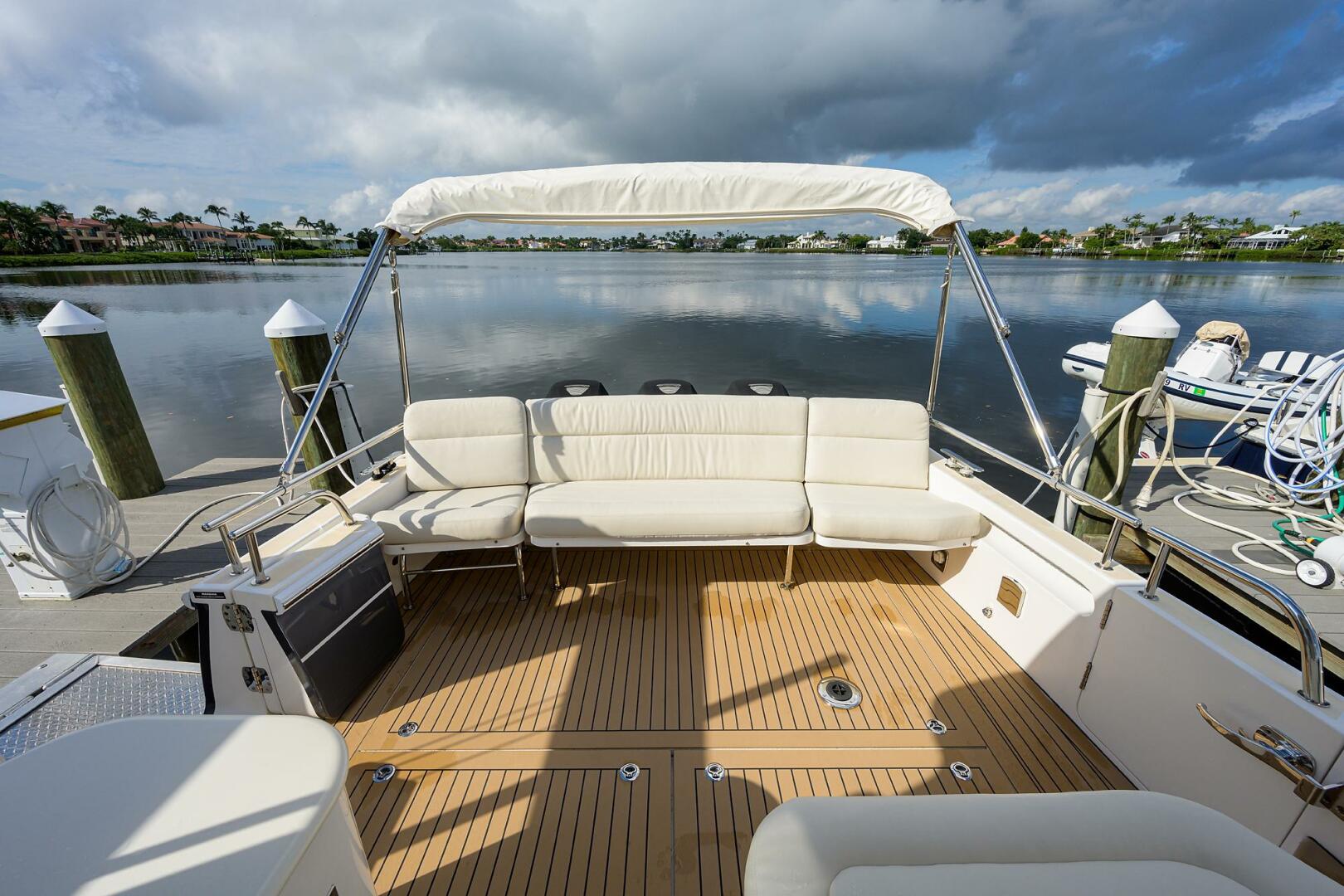 MJM-43z 2019-Scout North Palm Beach-Florida-United States-MJM 43 Scout  Exterior Cockpit-5971563 | Thumbnail