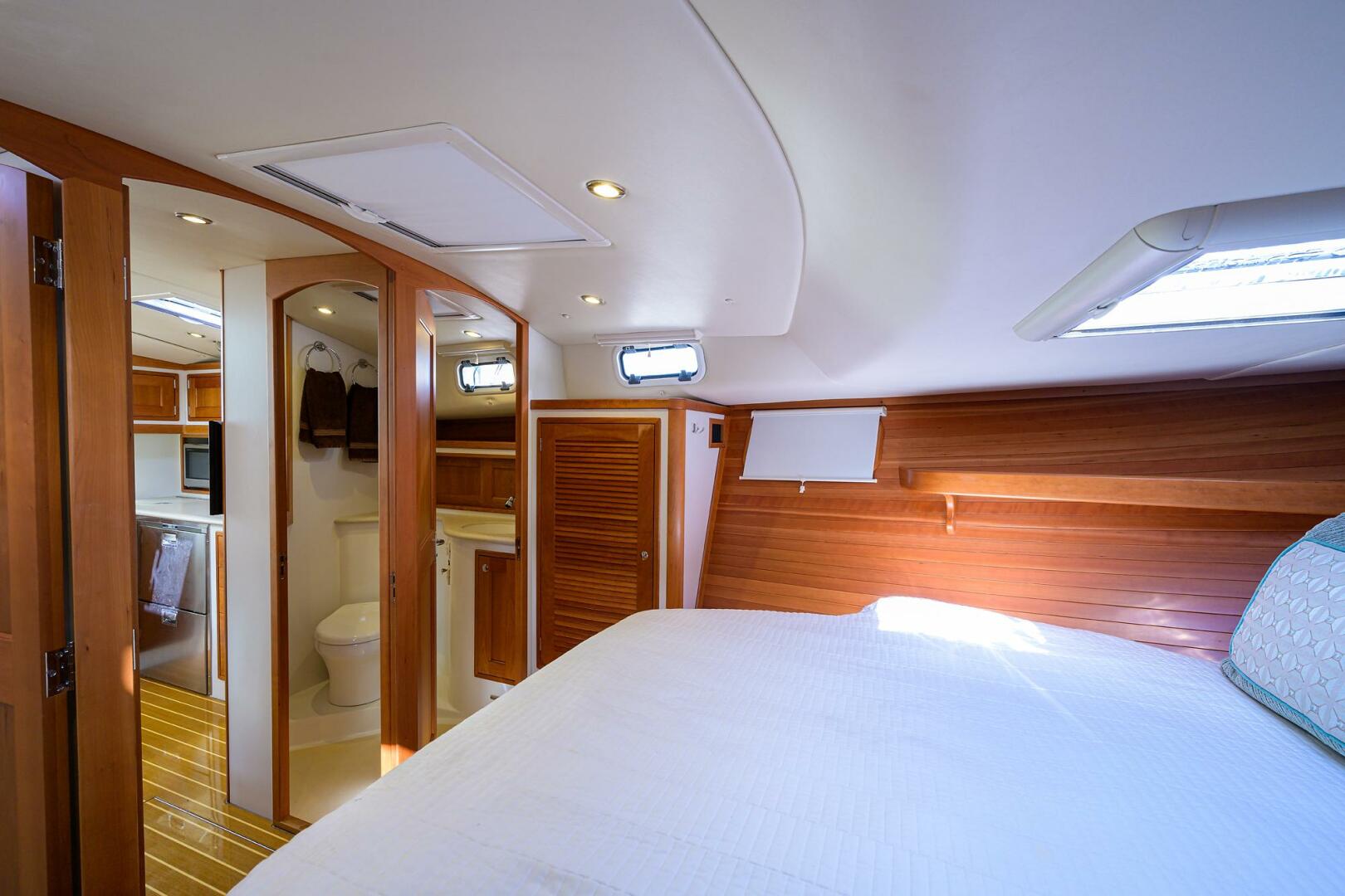 MJM-43z 2019-Scout North Palm Beach-Florida-United States-MJM 43 Scout  Interior Stateroom-5971224 | Thumbnail