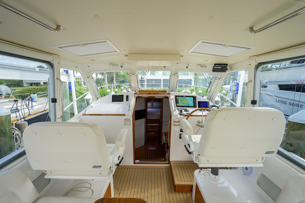 MJM-43z 2019-Scout North Palm Beach-Florida-United States-MJM 43 Scout  Exterior Helm-5971297