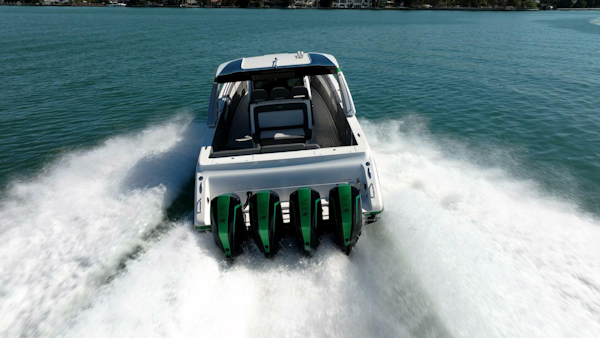 Cigarette-42 Auroris 2024 -Miami Beach-Florida-United States-5972361