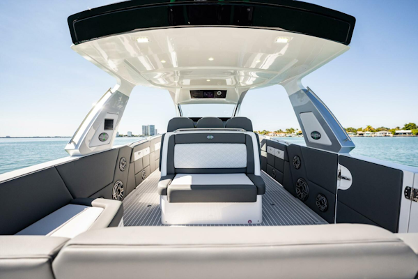 Cigarette-42 Auroris 2024 -Miami Beach-Florida-United States-5972454