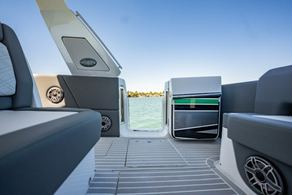 Cigarette-42 Auroris 2024 -Miami Beach-Florida-United States-5972388