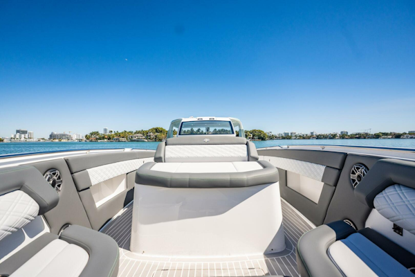 Cigarette-42 Auroris 2024 -Miami Beach-Florida-United States-5972440